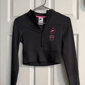 Nike Cropped Quarter-Zip